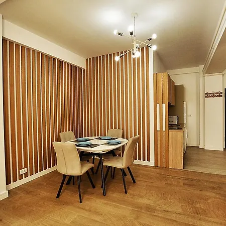 Mario & Manor - Alezzi Apartman Năvodari