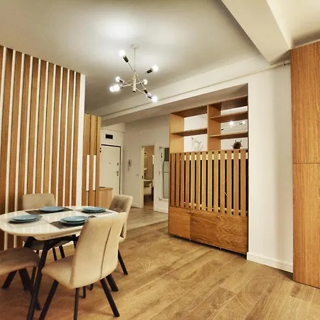 Mario & Manor - Alezzi Apartment *