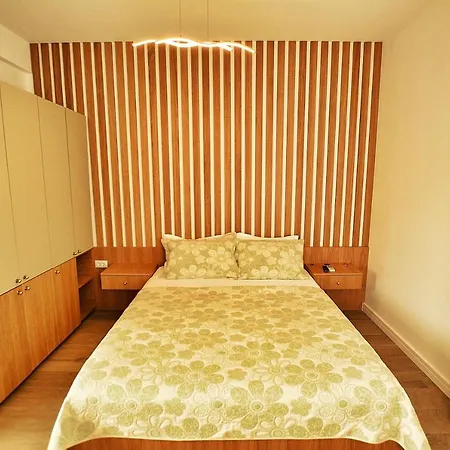 Apartment Mario & Manor - Alezzi Năvodari