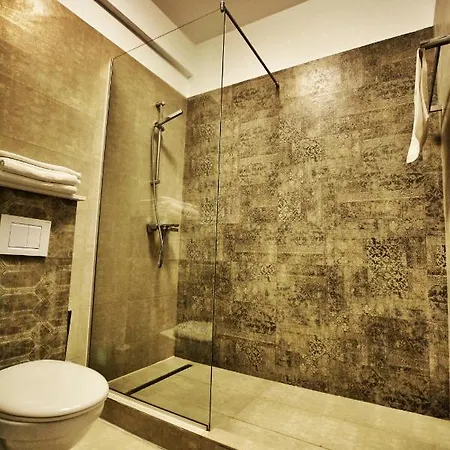 Mario & Manor - Alezzi Apartman Năvodari