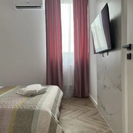 Mario & Manor - Alezzi Apartman Năvodari